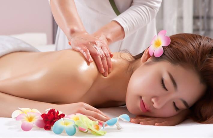 Acupressure massage therapy helps improve blood circulation
