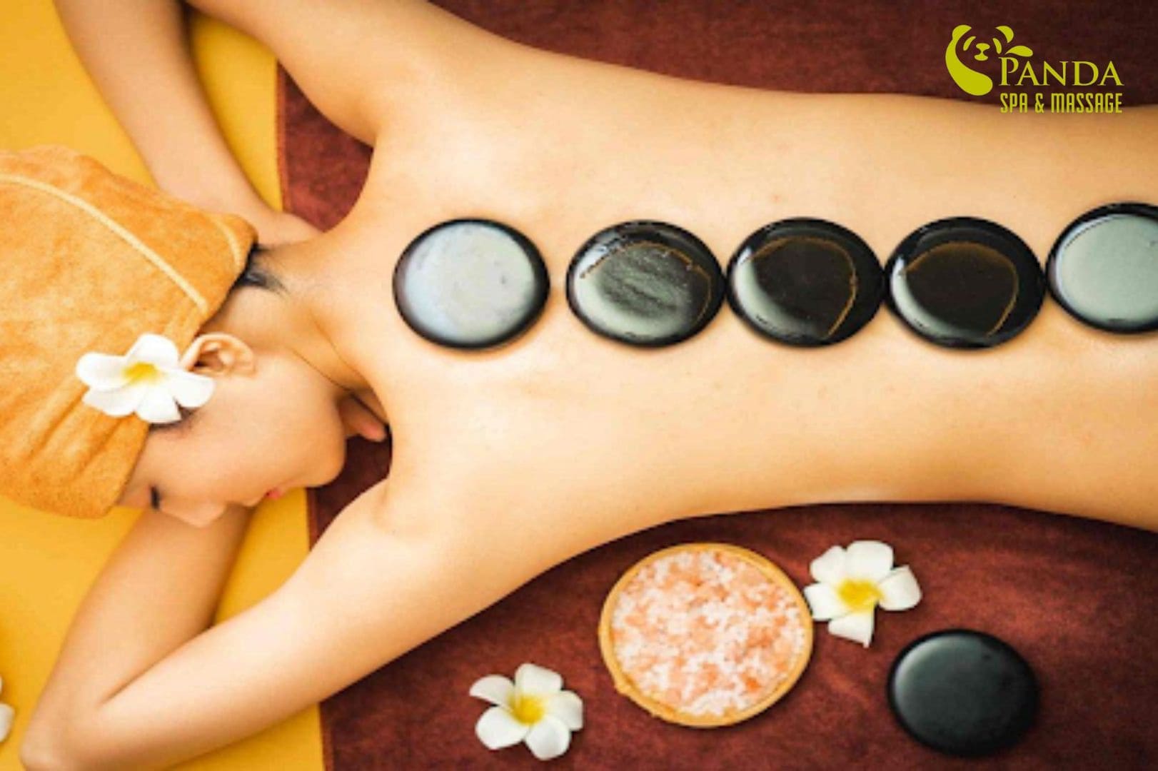 Massage kiểu Thái đá nóng