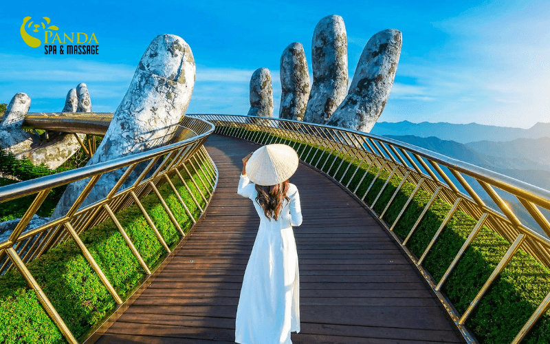 Massage Kiểu Panda Spa 