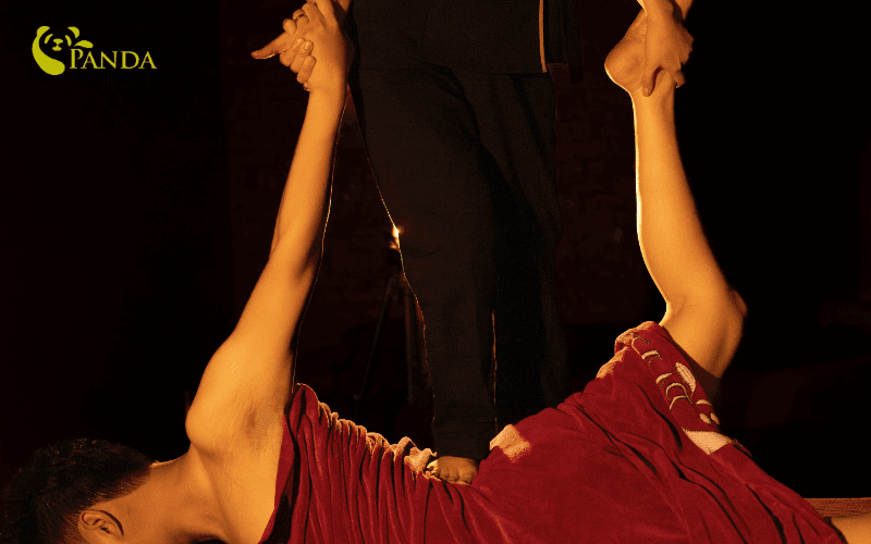 Massage Kiểu Panda Spa