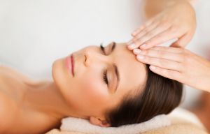 Facial massage properly reduce stress