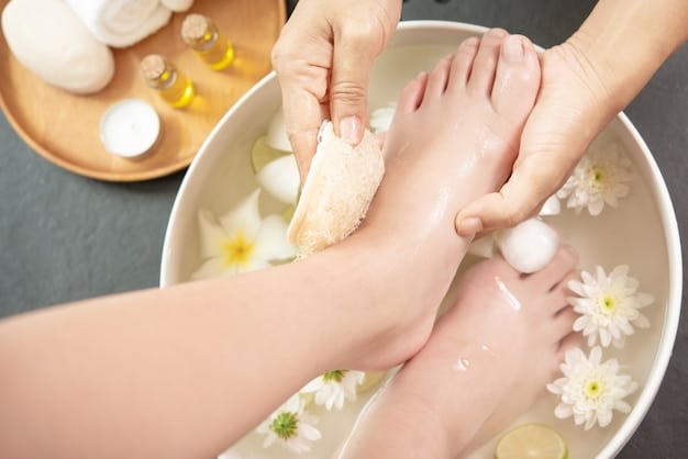 Free photo foot washing in spa before treatment. spa treatment and product for female feet and hand spa.