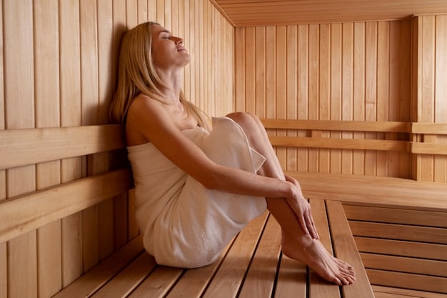 Free photo close up on woman relaxing in the sauna