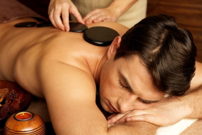 Massage Đá Nóng – Phương pháp khỏe đẹp từ bên trong