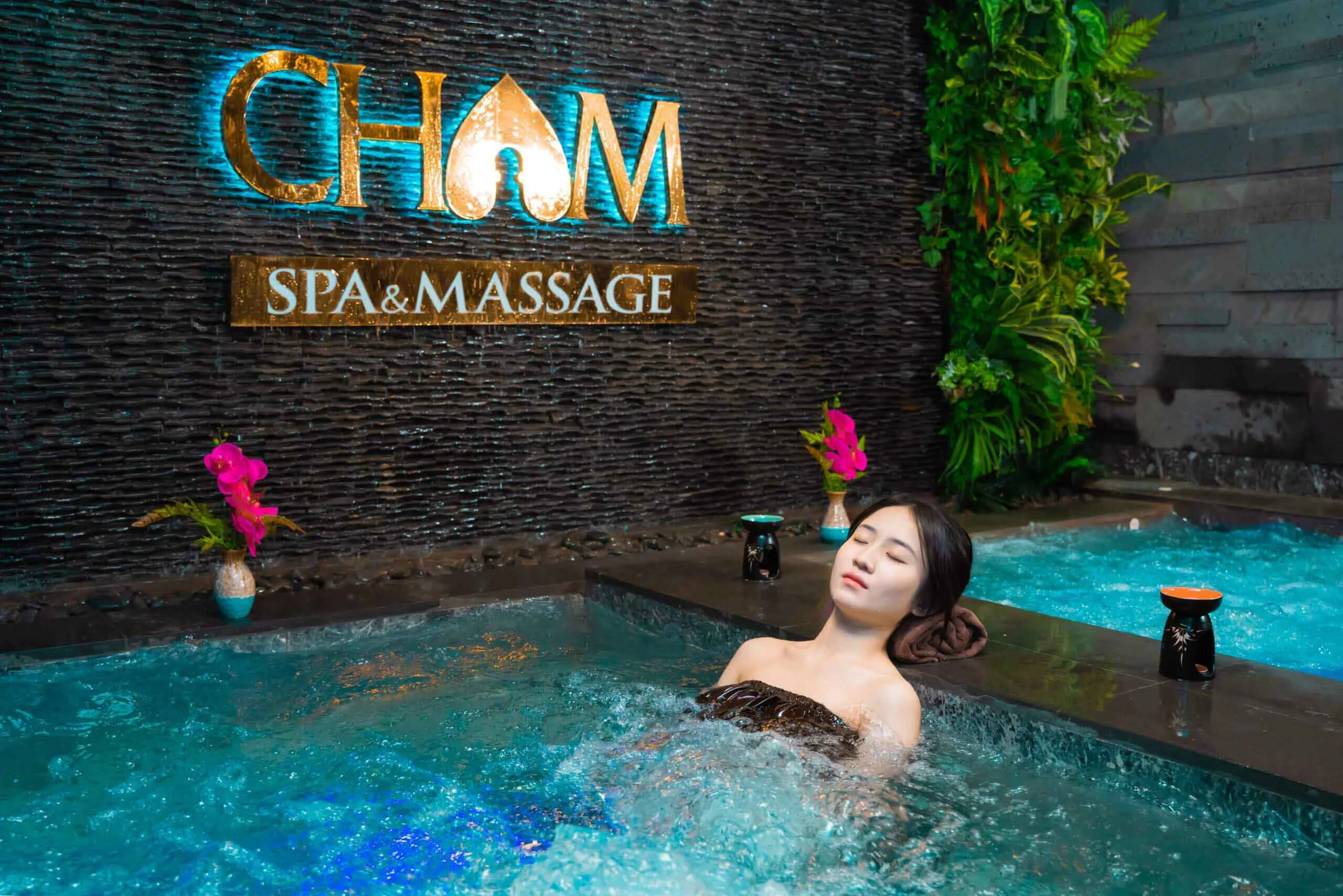Cham Spa & Massage