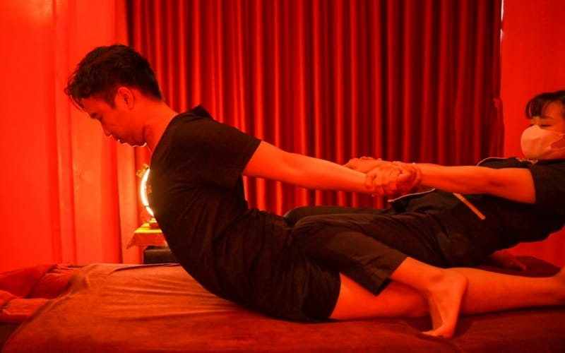full-body massage session