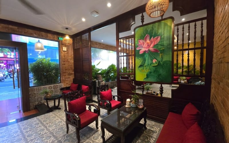 full-body massage session