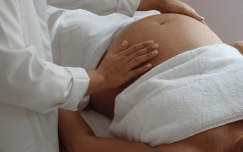 Bà bầu nên massage trong khoảng thời gian nào của thai kỳ