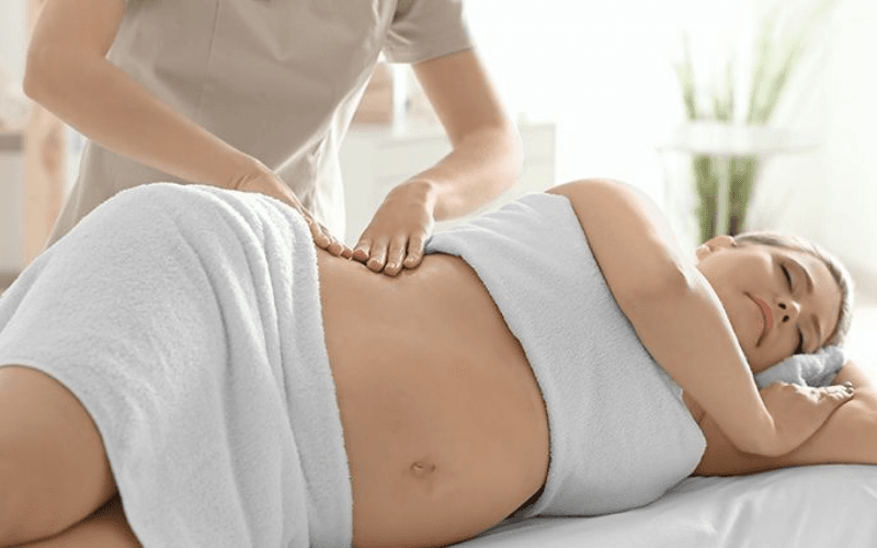 Bà bầu nên massage trong khoảng thời gian nào của thai kỳ