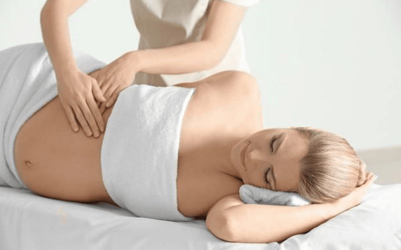 Bà bầu nên massage trong khoảng thời gian nào của thai kỳ