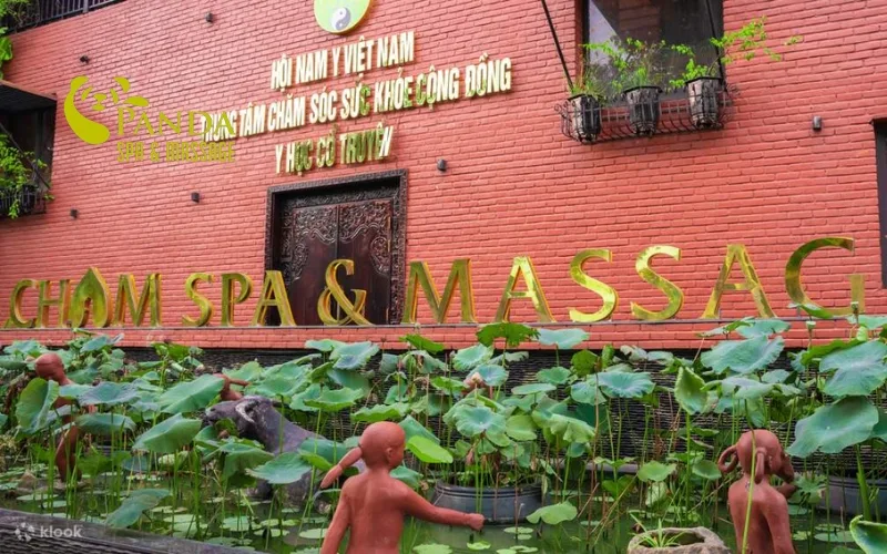 Cham Spa & Massage
