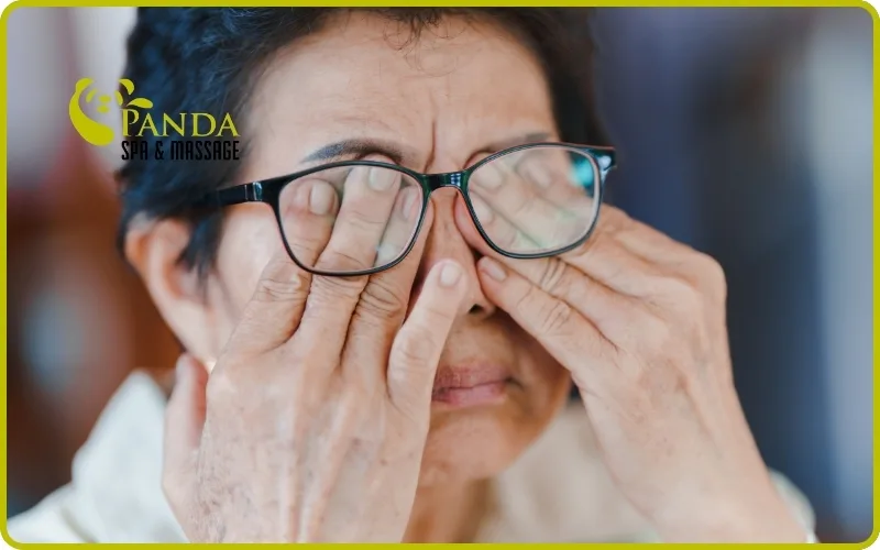 How to Massage Your Eyes Correctly