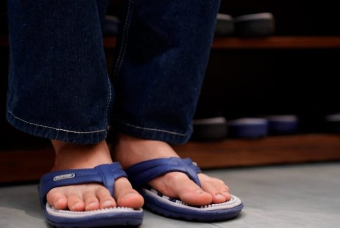 Men’s Massage Sandals: Secrets to Choosing & Using Them Effectively