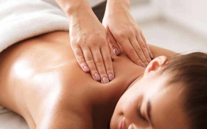 Khám Phá Lợi Ích Của Massage Sức Khỏe, Thư Giãn, Làm Đẹp