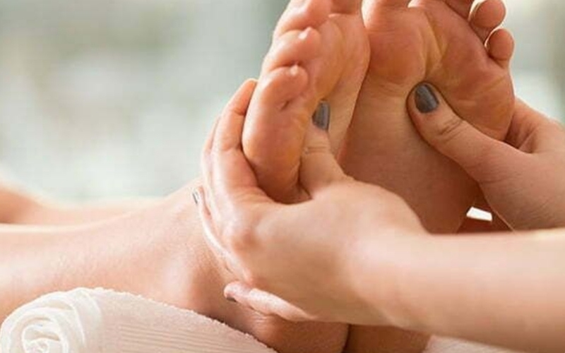 Xoa Bóp Và Kích Thích Huyệt Đạo