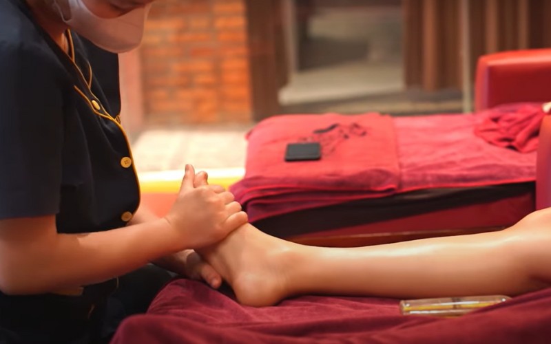 Massage Và Bấm Huyệt Chuyên Sâu
