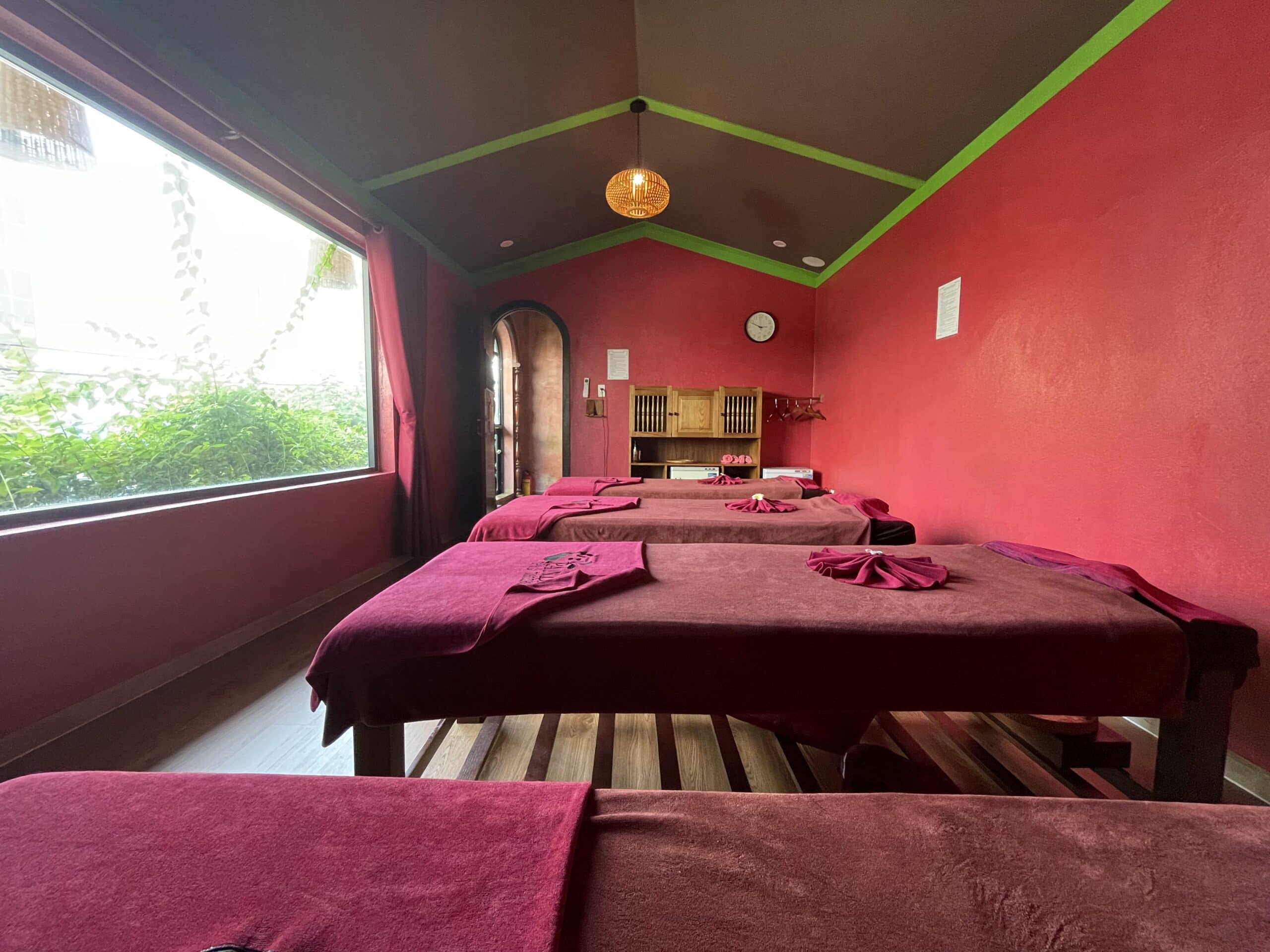 Exploring the Spa Space Through Real Photos