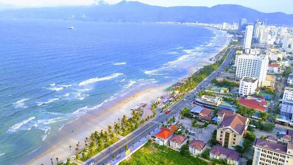 Vị Trí Thuận Tiện Gần Biển Mỹ Khê
