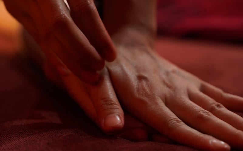 Da nhạy cảm được làm dịu, giảm mẩn đỏ rõ rệt