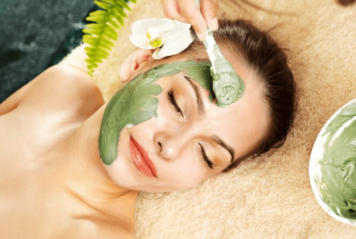 Hướng Dẫn Cách Chăm Sóc Da Mặt Tự Nhiên Tại Nhà Và Tại Spa