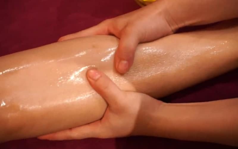 Hướng dẫn massage bàn chân đơn giản tại nhà