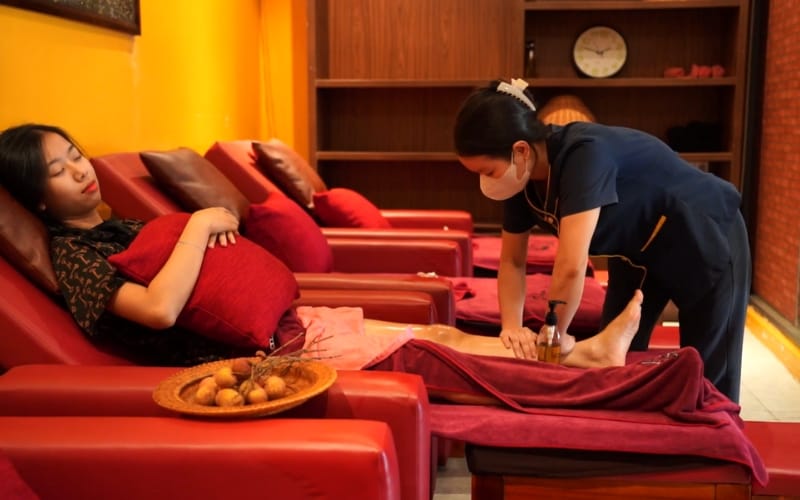 Massage bắp chân tại nhà_ Giảm đau, thư giãn, phục hồi cơ
