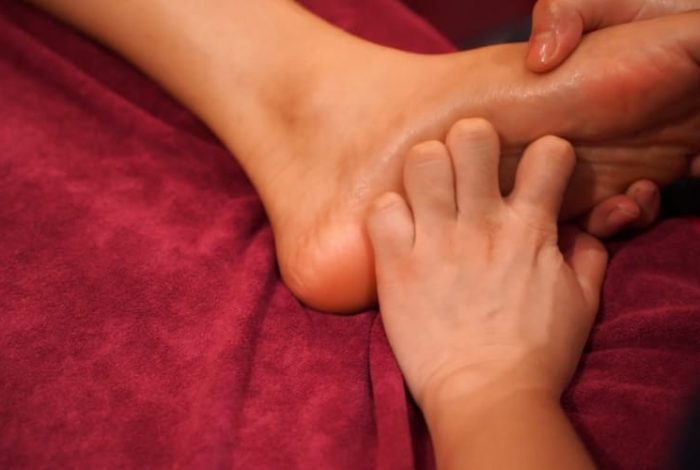 (English) What Are the Benefits of Foot Massage? 5 Golden Benefits & Detailed Guide