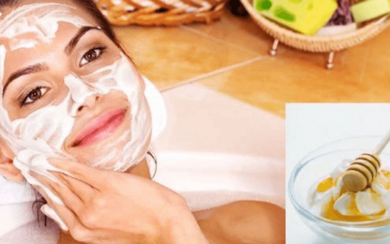 Mặt Nạ Sữa Chua Và Mật Ong