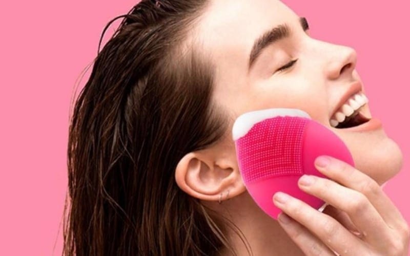 Máy rửa mặt: Cho hiệu quả làm sạch sâu tối ưu