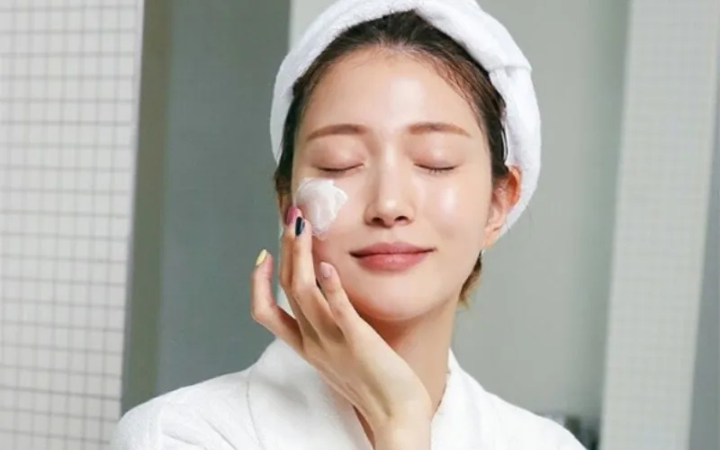 Nâng Cấp Bộ Chăm Sóc Da Mặt Với Sản Phẩm Đặc Trị