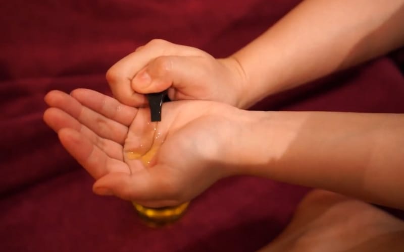 Enhances Blood Circulation, Reduces Foot Swelling