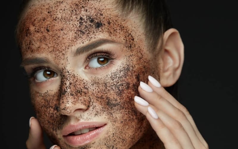 Tẩy Tế Bào Chết và Mặt Nạ – Bí Quyết Da Mịn Màng