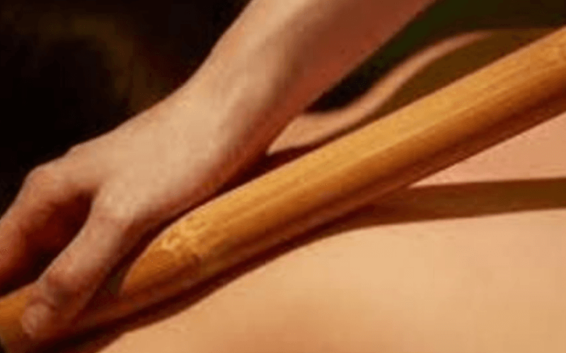 massage tre có đau không