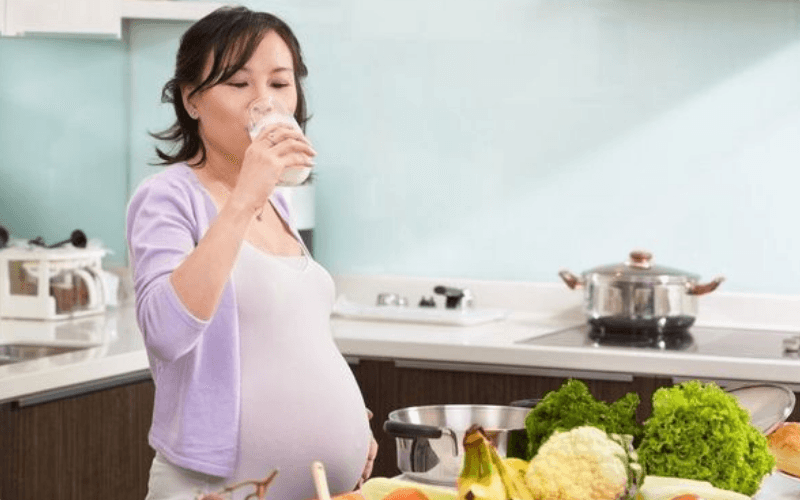 cách chăm sóc da mặt bà bầu
