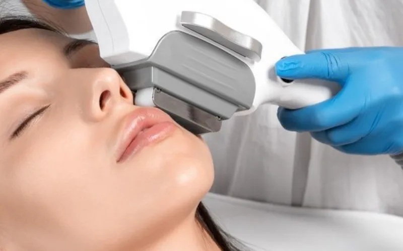 监测并咨询医生