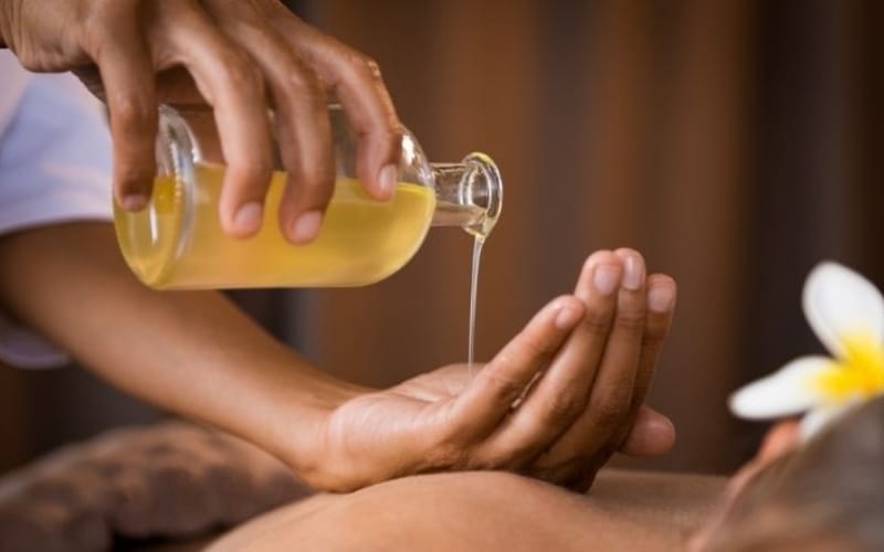 dầu massage thái