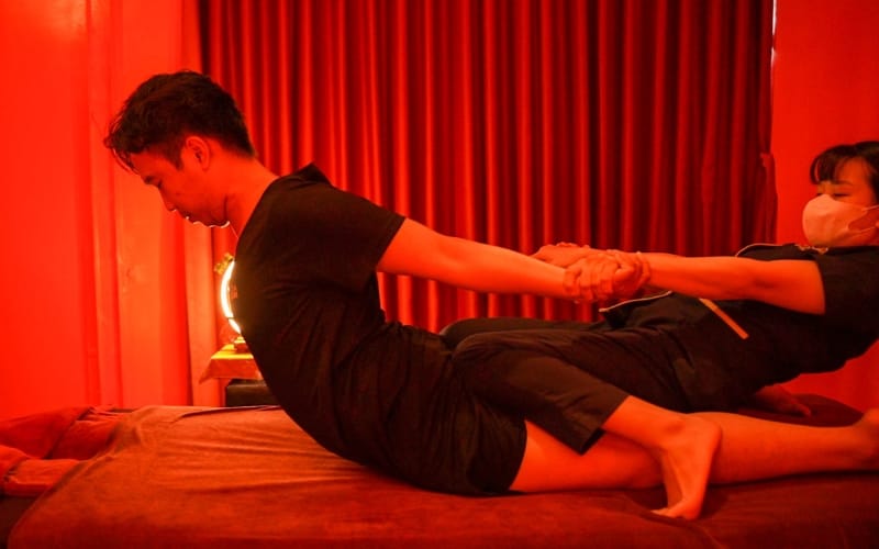 kỹ thuật massage thái