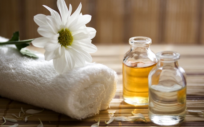 dầu massage thái