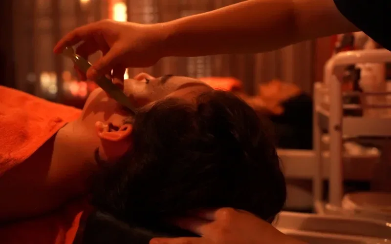 如何护理痘坑面部皮肤