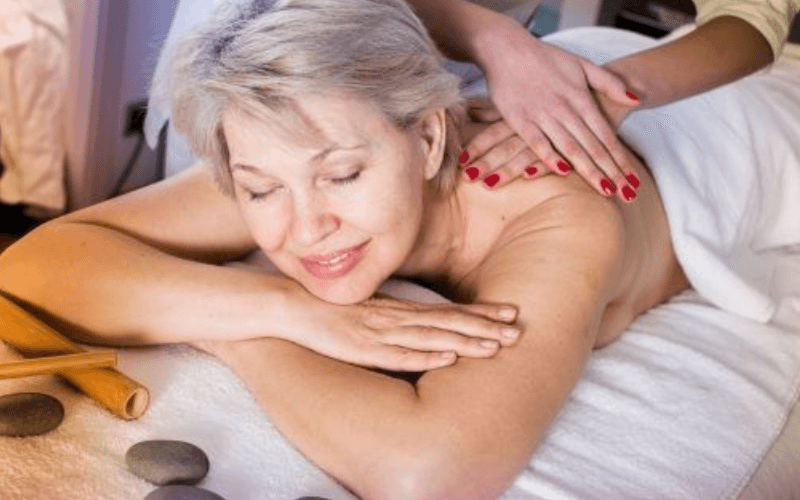 bao nhiêu tuổi là được đi massage