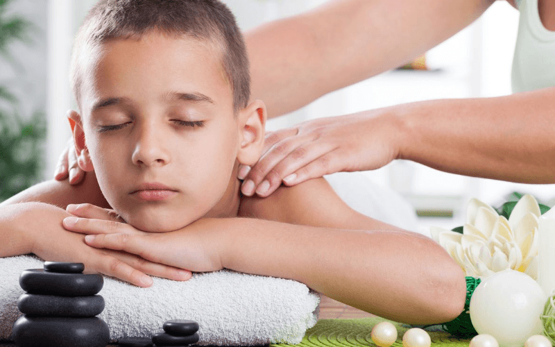 bao nhiêu tuổi là được đi massage