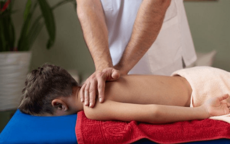 bao nhiêu tuổi là được đi massage