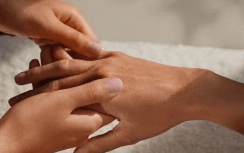 cách massage tay
