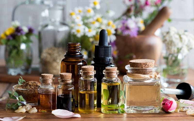 tinh dầu massage giảm mệt mỏi