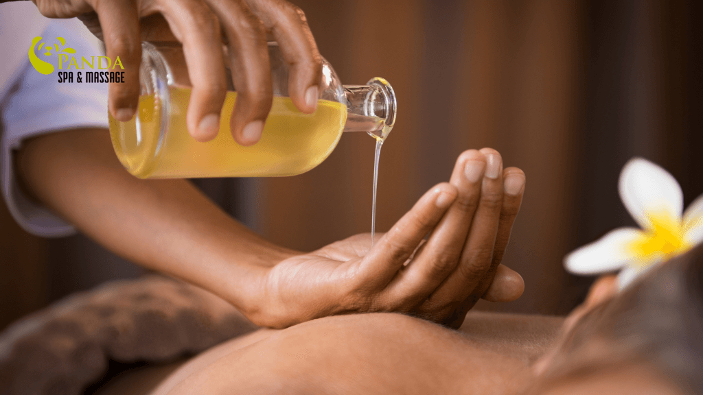Massage body bằng tinh dầu