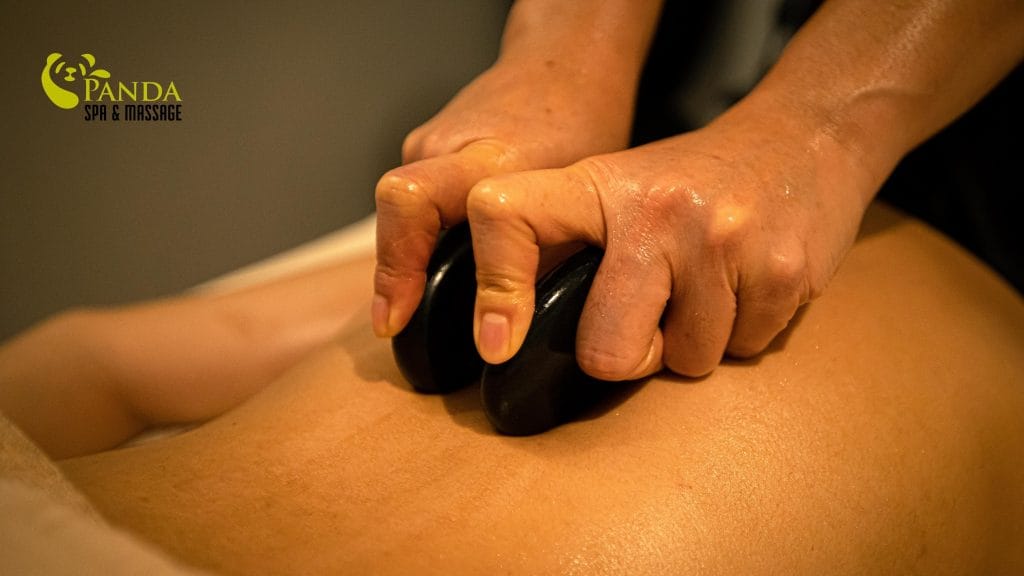 Massage body đá nóng