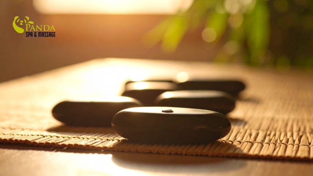 Massage body đá nóng