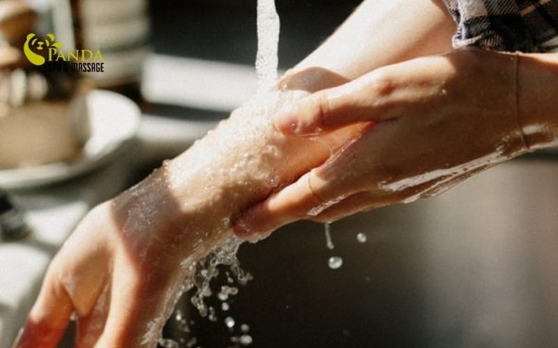 손 피부 벗겨짐