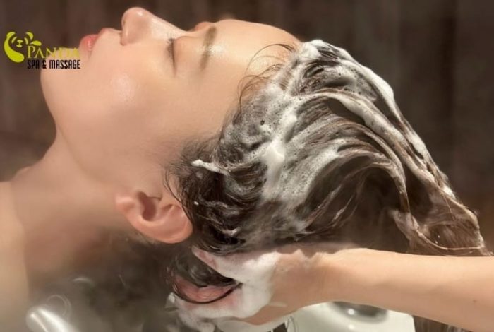 (English) Should You Wash Your Hair Every Day? Expert Answers